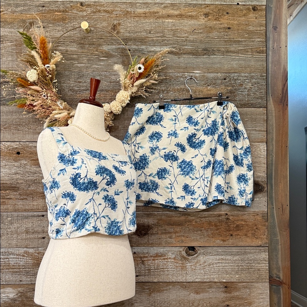 Abercrombie & Fitch Blue and White Floral Skirt Set